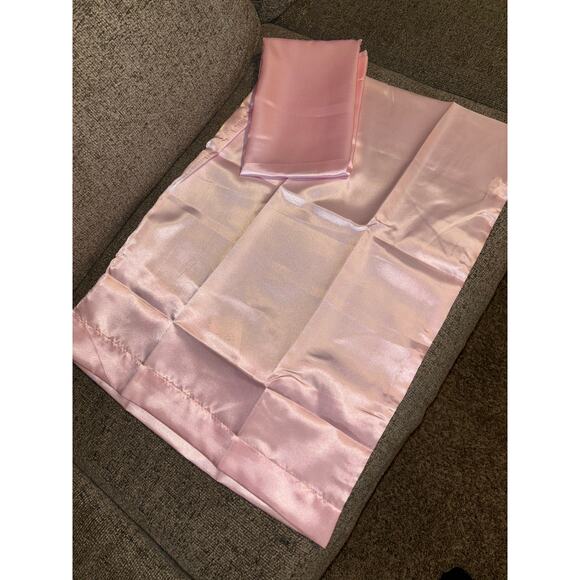 Bedsure 2 Pink Silk Pillowcases - Picture 2 of 5